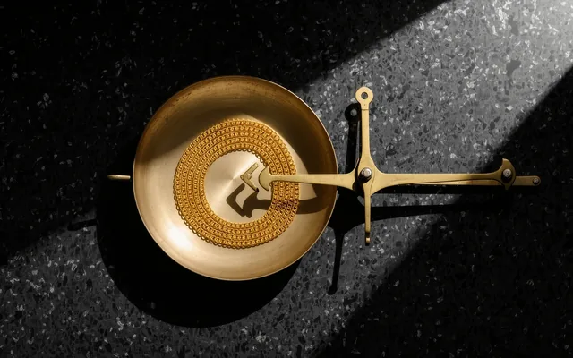 Schmuck verkaufen – mit oder ohne Edelsteine?