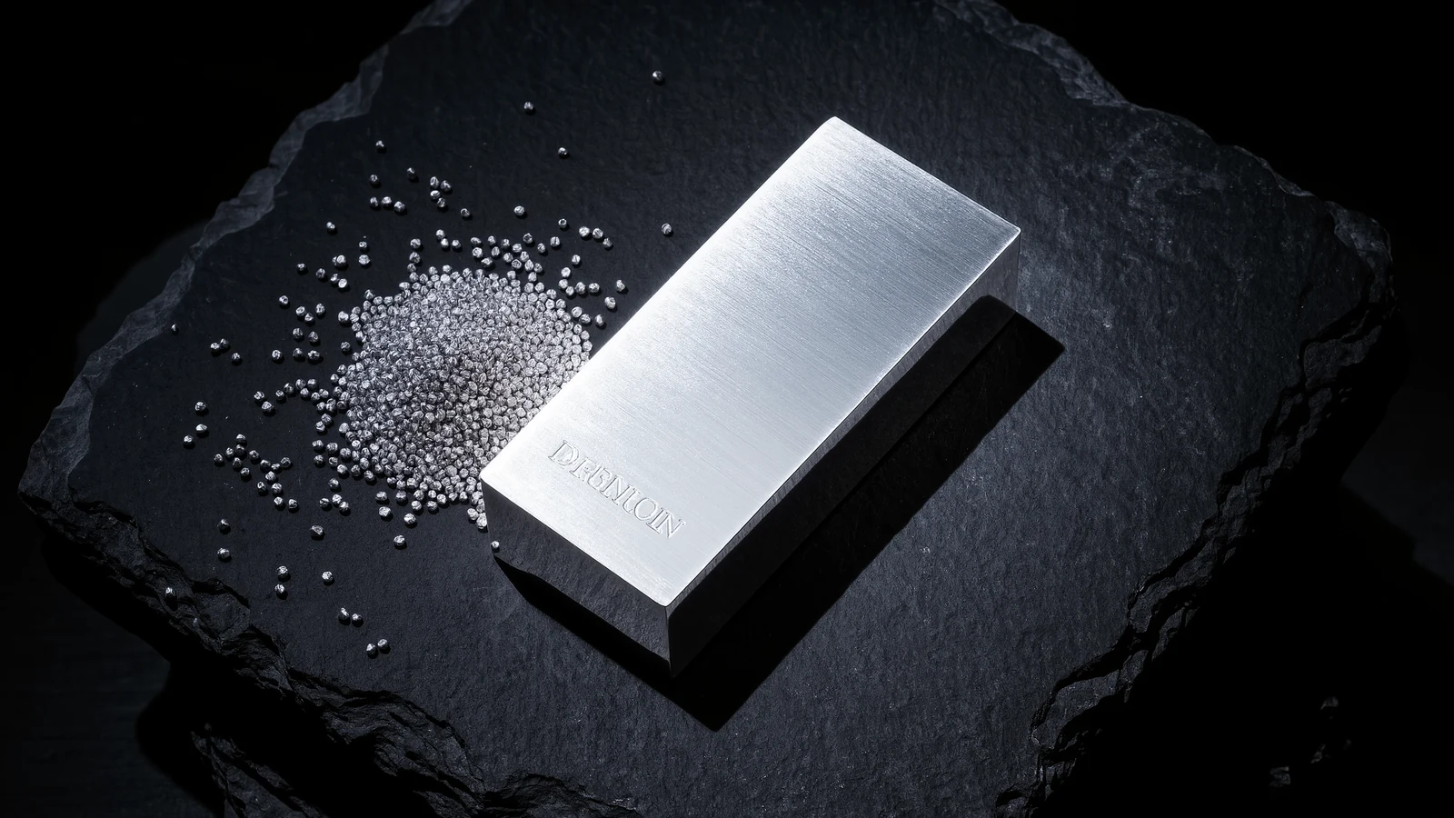 Silber als Geschenkidee: Kleine Barren oder Medaillen